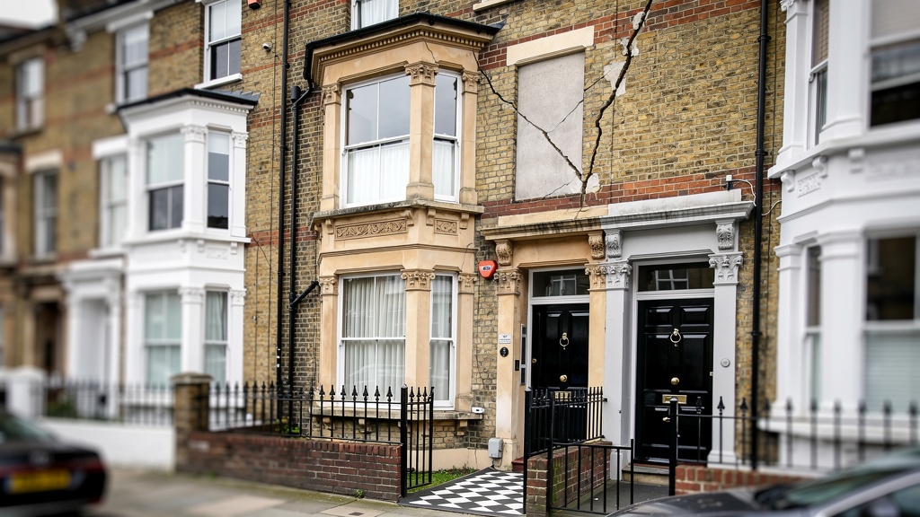 Victorian terraced house in South London showing exterior wall cracks – a common defect found in period properties